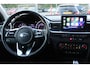 Kia Ceed Sw 1.0 T-GDi DynamicPlusLine | Nw. Distributie | All-Seasons | Carplay | Camera | Stoelverwarming | Cruise & Climate Control | Half-Leder |