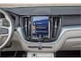 Volvo XC60 T8 Twin Engine AWD Momentum, Leder, Carplay, Trekhaak, Stoelverwarming, Camera, Panoramadak, Full LED.