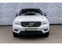 Volvo XC40 1.5 T5 Recharge R-Design | Plug-in Hybrid (PHEV) | Trekhaak | Panoramadak | Harman Kardon Audio | 360 Graden Camera | Parkeersensoren | Stoelverwarming | LED Koplampen Adaptief | Keyless Entry | Elektrische Achterklep | Cruise Control | BLIS | Navigatie