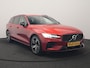 Volvo V60 T6 Recharge AWD R-Design PHEV 340pk Dealer O.H | Trehaak Af Fabriek | Camera | Lederen Sportstoelen Memory & Verwarmd | Cruise Control | Pilot Assist | Apple Carplay | Keyless | Stuurverwarming | Virtual | Navigatie | DAB | 19"L.M | Plug In Hybrid |