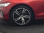 Volvo V60 T6 Recharge AWD R-Design PHEV 340pk Dealer O.H | Trehaak Af Fabriek | Camera | Lederen Sportstoelen Memory & Verwarmd | Cruise Control | Pilot Assist | Apple Carplay | Keyless | Stuurverwarming | Virtual | Navigatie | DAB | 19"L.M | Plug In Hybrid |