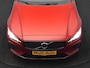 Volvo V60 T6 Recharge AWD R-Design PHEV 340pk Dealer O.H | Trehaak Af Fabriek | Camera | Lederen Sportstoelen Memory & Verwarmd | Cruise Control | Pilot Assist | Apple Carplay | Keyless | Stuurverwarming | Virtual | Navigatie | DAB | 19"L.M | Plug In Hybrid |