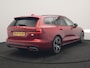 Volvo V60 T6 Recharge AWD R-Design PHEV 340pk Dealer O.H | Trehaak Af Fabriek | Camera | Lederen Sportstoelen Memory & Verwarmd | Cruise Control | Pilot Assist | Apple Carplay | Keyless | Stuurverwarming | Virtual | Navigatie | DAB | 19"L.M | Plug In Hybrid |