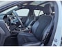 Volvo XC40 Recharge P8 AWD R-Design | Trekhaak | Pano | Origineel NL