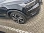 Volvo XC40 1.5 T3 R-Design | Trekhaak | Panoramadak | Harman Kardon Audio | Achteruitrijcamera | Parkeersensoren | Elektrische Achterklep | Stoelverwarming | Navigatie | Apple Carplay | Android Auto | Lichtmetalen Velgen 20 inch