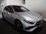 Mercedes-Benz A-klasse 250e Business Solution AMG | Panoramaschuifdak | Premium Plus | Head-up display | Dodehoekassistent |