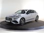 Mercedes-Benz A-klasse 250e Business Solution AMG | Panoramaschuifdak | Premium Plus | Head-up display | Dodehoekassistent |