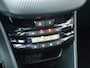 Peugeot 2008 1.2 PureTech Allure | Extra getint glas | Achteruitrijcamera | Climate control | Apple carplay/Android auto | Lage km.stand | Lichtmetalen velgen | Regensensor