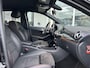 Mercedes-Benz B-klasse 180 Business Solution AMG | Cruise Control | Navigatie | Stoelverwarming