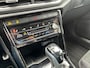 Volkswagen T-Roc 1.5 TSi DSG R-LINE - AFN. TREKH. - CAMERA - IQ