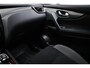 Nissan Qashqai 1.2 N-Connecta | DESIGN PACK | PANORAMADAK | DAB | CAMERA | 18"