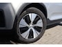 Volvo XC40 1.5 T4 Plug-in Hybrid Plus Bright | PHEV | Trekhaak | Achteruitrijcamera | Parkeersensoren | Navigatie | Apple Carplay | Android Auto | Keyless Entry | Elektrische Achterklep | Elektrisch Verstelbare Voorstoelen | Stoelverwarming