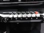 Peugeot 3008 1.2 PureTech Allure Climate control Adaptive cruise control Achteruitrijd camera Parkeersensoren Verwarmde voorstoelen LED Navigatie Apple Carplay/ Android Auto