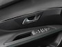 Peugeot 3008 1.2 PureTech Allure Climate control Adaptive cruise control Achteruitrijd camera Parkeersensoren Verwarmde voorstoelen LED Navigatie Apple Carplay/ Android Auto