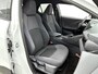 Toyota C-HR / C-HR+ 2.0 Plug-in Hybrid 220 Dynamic | BTW Voertuig | Dodehoek detectie | Stoel+stuurverwarming | Parkeersensoren voor+achter | Navigatie | Apple CarPlay/Android Auto | Cruise Control Adaptive |