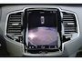 Volvo XC90 Plug-in Hybrid T8 AWD Ultimate Dark | Long Range | Adaptieve Cruise Control | Luchtvering | Harman Kardon Audio | Parkeercamera | Dodehoek Detectie | Stoel-/Stuurverwarming | Head-Up Display | Standkachel |