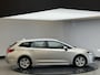 Toyota Corolla Touring Sports 1.8 Hybrid Active | Cam achter | Trekhaak | All season banden | NL auto