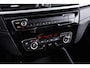 BMW X1 sDrive20i xLine - Trekhaak - Panoramadak - Elektrisch verstelbare/verwarmde stoelen - Head up - Elektrische achterklep - Cruise control - Sportstoelen - Stuurwielrand verwarmd - Navigatiesysteem Plus -