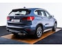 BMW X1 sDrive20i xLine - Trekhaak - Panoramadak - Elektrisch verstelbare/verwarmde stoelen - Head up - Elektrische achterklep - Cruise control - Sportstoelen - Stuurwielrand verwarmd - Navigatiesysteem Plus -