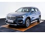 BMW X1 sDrive20i xLine - Trekhaak - Panoramadak - Elektrisch verstelbare/verwarmde stoelen - Head up - Elektrische achterklep - Cruise control - Sportstoelen - Stuurwielrand verwarmd - Navigatiesysteem Plus -