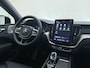 Volvo XC60 T6 Plug-in hybrid AWD Ultra Black Edition | Luchtvering | Head-up | Bowers & Wilkens | Stoel ventilatie + verwarming | Trekhaak |
