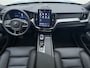 Volvo XC60 T6 Plug-in hybrid AWD Ultra Black Edition | Luchtvering | Head-up | Bowers & Wilkens | Stoel ventilatie + verwarming | Trekhaak |