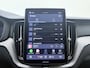 Volvo XC60 T6 Plug-in hybrid AWD Ultra Black Edition | Luchtvering | Head-up | Bowers & Wilkens | Stoel ventilatie + verwarming | Trekhaak |