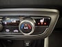 Opel Crossland 1.2 Turbo Elegance Achteruitrijcamera - Airco - Apple carplay - Bluetooth - Cruise control - Radio - Navigatie - Trekhaak - Elektrische ramen - Led verlichting - Start/stop systeem - Licht metalen velgen 16 inch - Stuur multifunctioneel