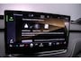 Skoda Enyaq iV 60 Sportline 180pk Automaat Warmtepomp, Trekhaak, Adaptive cruise control, Navigatie, LED matrix koplampen, Elektrische achterklep, 360 camera, Achteruitrijcamera
