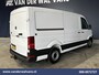 Volkswagen Crafter 2.0 TDI L3H2 L2H1 Euro6 Airco | Camera | Navigatie | Apple Carplay | Stoelverwarming Android Auto, 2500kg Trekhaak, Verwarmde voorruit, Parkeersensoren, Bijrijdersbank