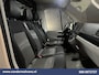 Volkswagen Crafter 2.0 TDI L3H2 L2H1 Euro6 Airco | Camera | Navigatie | Apple Carplay | Stoelverwarming Android Auto, 2500kg Trekhaak, Verwarmde voorruit, Parkeersensoren, Bijrijdersbank