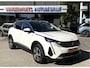 Peugeot 3008 Benzine 130 Pk Automaat * Road Trip Special Edition * = Luxe Allure * * Dodehoekbewaking * Camera Voor en Achterzijde * Leder Alcantara Bekleding * Navigatie * L.M. Velgen * Adaptive Cruise Control * Climate Control * Keyless Start * Vingerhoets; Vierde Generatie Eersteklas Service. Al meer dan 100 jaar een begrip in de Brabantse Kempen