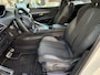 Peugeot 3008 Benzine 130 Pk Automaat * Road Trip Special Edition * = Luxe Allure * * Dodehoekbewaking * Camera Voor en Achterzijde * Leder Alcantara Bekleding * Navigatie * L.M. Velgen * Adaptive Cruise Control * Climate Control * Keyless Start * Vingerhoets; Vierde Generatie Eersteklas Service. Al meer dan 100 jaar een begrip in de Brabantse Kempen