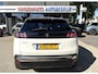 Peugeot 3008 Benzine 130 Pk Automaat * Road Trip Special Edition * = Luxe Allure * * Dodehoekbewaking * Camera Voor en Achterzijde * Leder Alcantara Bekleding * Navigatie * L.M. Velgen * Adaptive Cruise Control * Climate Control * Keyless Start * Vingerhoets; Vierde Generatie Eersteklas Service. Al meer dan 100 jaar een begrip in de Brabantse Kempen