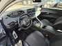 Peugeot 3008 Benzine 130 Pk Automaat * Road Trip Special Edition * = Luxe Allure * * Dodehoekbewaking * Camera Voor en Achterzijde * Leder Alcantara Bekleding * Navigatie * L.M. Velgen * Adaptive Cruise Control * Climate Control * Keyless Start * Vingerhoets; Vierde Generatie Eersteklas Service. Al meer dan 100 jaar een begrip in de Brabantse Kempen