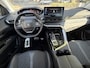 Peugeot 3008 Benzine 130 Pk Automaat * Road Trip Special Edition * = Luxe Allure * * Dodehoekbewaking * Camera Voor en Achterzijde * Leder Alcantara Bekleding * Navigatie * L.M. Velgen * Adaptive Cruise Control * Climate Control * Keyless Start * Vingerhoets; Vierde Generatie Eersteklas Service. Al meer dan 100 jaar een begrip in de Brabantse Kempen