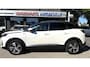 Peugeot 3008 Benzine 130 Pk Automaat * Road Trip Special Edition * = Luxe Allure * * Dodehoekbewaking * Camera Voor en Achterzijde * Leder Alcantara Bekleding * Navigatie * L.M. Velgen * Adaptive Cruise Control * Climate Control * Keyless Start * Vingerhoets; Vierde Generatie Eersteklas Service. Al meer dan 100 jaar een begrip in de Brabantse Kempen