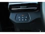 Volkswagen ID.5 Pro 204pk 77 kWh Performance | SoH 00% | Warmtepomp | Pano-dak | Head-Up display | Trekhaak |