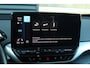 Volkswagen ID.5 Pro 204pk 77 kWh Performance | SoH 00% | Warmtepomp | Pano-dak | Head-Up display | Trekhaak |