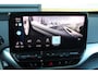 Volkswagen ID.5 Pro 204pk 77 kWh Performance | SoH 00% | Warmtepomp | Pano-dak | Head-Up display | Trekhaak |