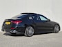 Mercedes-Benz C-klasse 200 Launch Edition AMG Line / Trekgewicht 1.800 kg / Wegklapbare trekhaak / Glazen schuif- en kanteldak / Cruise control / Achteruitrijcamera / Stoelverwarming / Climate control / Apple Carplay Android Auto /