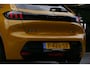 Peugeot e-208 EV GT Pack 50 kWh / STOELVERWARMING / ACHTERUITCAMERA / V + A PARKEERSENSOREN / NAVI / BLUETOOTH / LED / CLIMA / 3 FASE / CRUISE CONTROL /