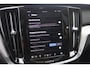 Volvo V60 kombi Ultimate Dark B4 MHEV 197PK Pano l Harman l Leder l 360° | HUD | Winterpakket