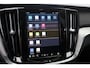 Volvo V60 kombi Ultimate Dark B4 MHEV 197PK Pano l Harman l Leder l 360° | HUD | Winterpakket