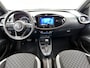 Toyota Aygo X 1.0 VVT-i S-CVT Pulse + | BTW Voertuig | Parkeersensoren voor+achter | Keyless Entry/Start | Climate Control | Cruise Control Adaptive | achteruitrijcamera | Apple CarPlay/Android Auto |