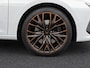 CUPRA Leon Sportstourer 1.4 e-Hybrid 245pk Performance DSG Automaat / Panorama schuifdak / Navigatie / Kuipstoelen / LM 19 inch / Supersport stuur / Camera