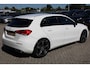 Mercedes-Benz A-klasse 180d AUT7 Launch Edition Premium Night LEDER WIDESCREEN CAMERA NAVI 18''