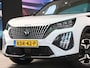 Peugeot e-2008 SUV GT Avantage EV 54 kWh | Tot 8 jaar garantie | Demo | Alcantara bekleding | Warmtepomp | Navigatie | Camera voor/achter | Apple Carplay/Android auto
