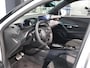 Peugeot e-2008 SUV GT Avantage EV 54 kWh | Tot 8 jaar garantie | Demo | Alcantara bekleding | Warmtepomp | Navigatie | Camera voor/achter | Apple Carplay/Android auto