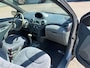 Toyota Yaris 1.3-16V VVT-i Sol AUTOMAAT* 1E eigenaar APK 12-08-2027 NETTE AUTO